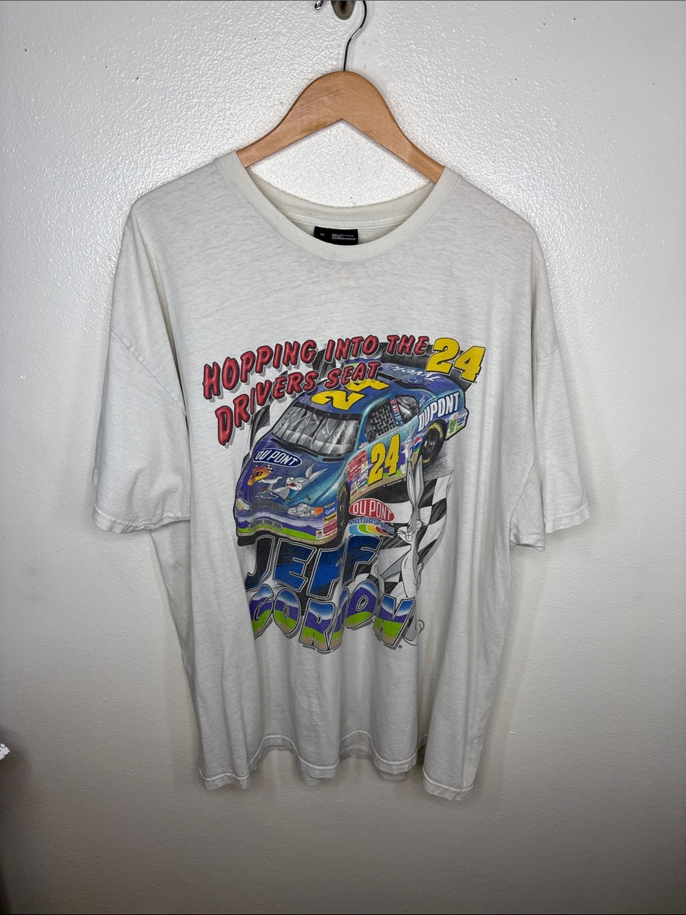Vintage 2001 Nascar Jeff Gordon Looney Tunes Graphic Tee Men Size XL BLEMISH